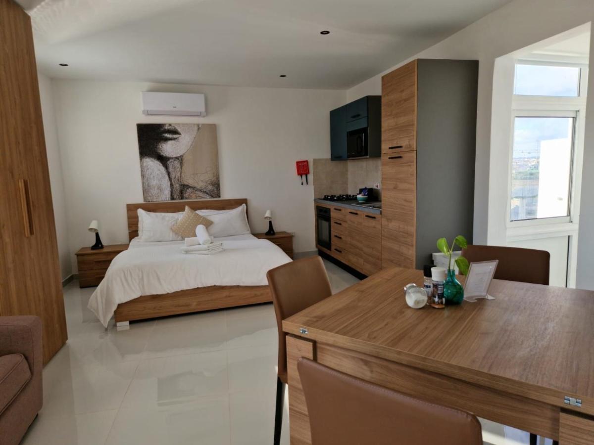 Marina Hotel apartamentowy *